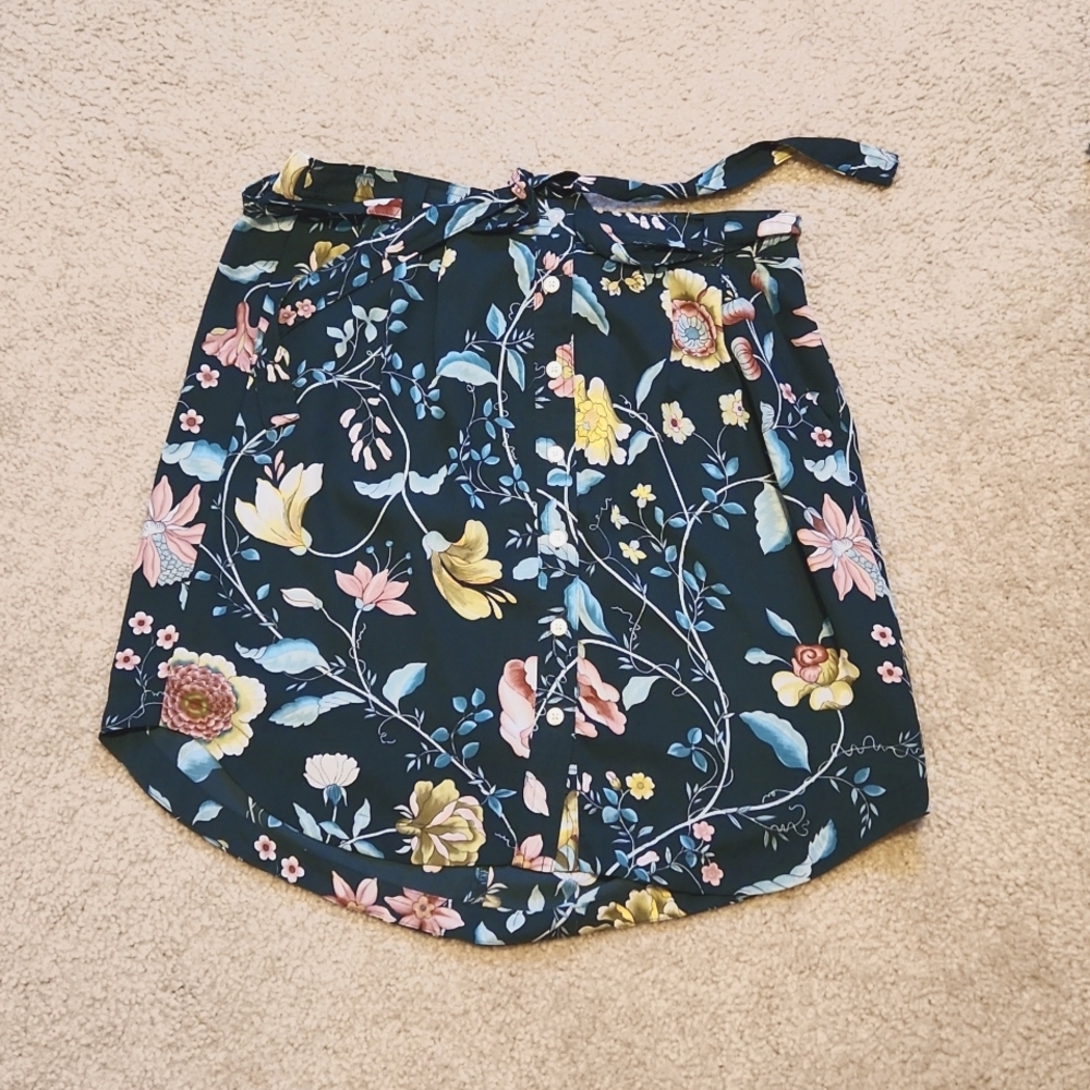 Floral Loft Skirt size M